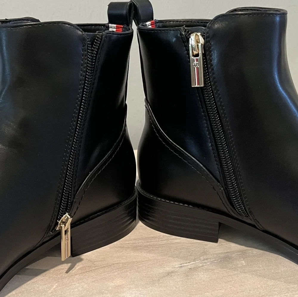 Tommy Hilfiger Rezin 2 Black Boots in Size 7 New Without Box‎